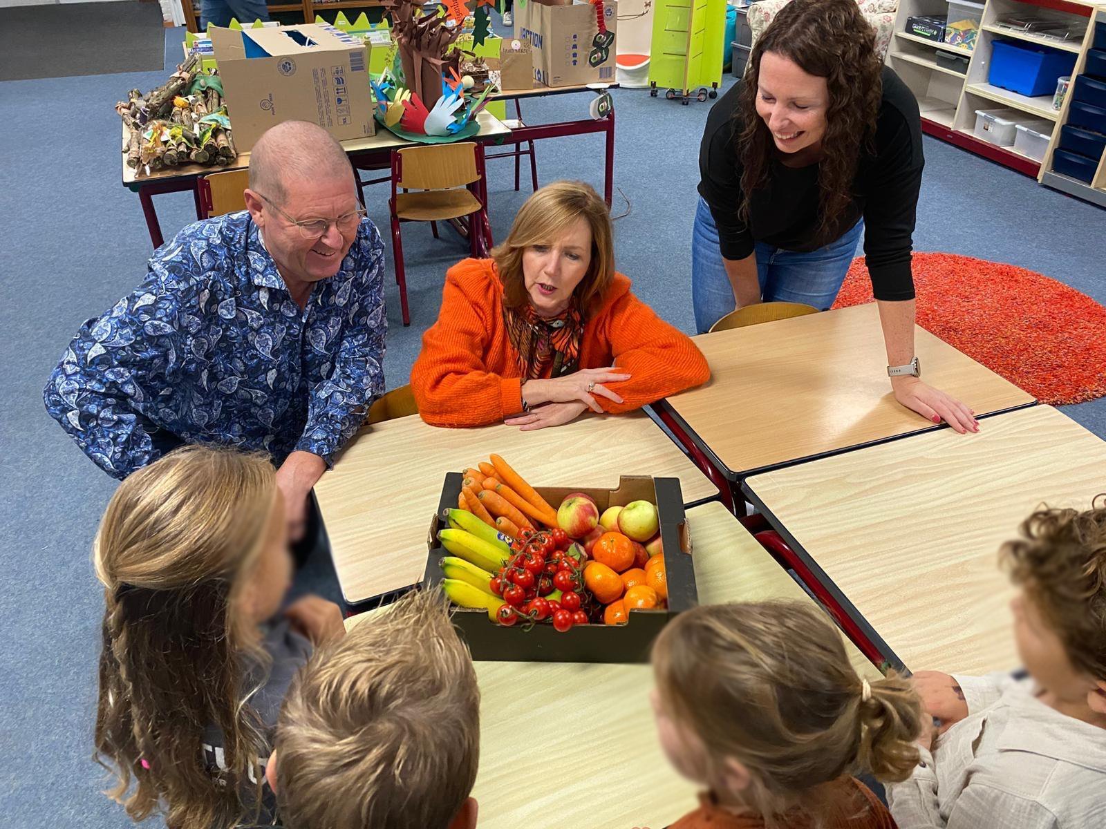 Schoolfruit in de klas bij basisschool 't Spick